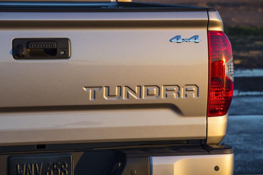  Toyota Tundra Limited 2014 года  (фото 13 из 19)
